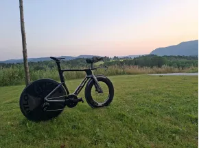 AERIX RS106 + UFO-C22 Carbon Spoke Wheelset – Lightweight Carbon Build