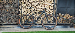 Cube Bicycle with WM-i30A carbon wheels