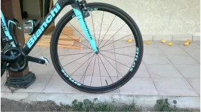 Tubular 40mm depth road carbon wheels with BianChi bicycle